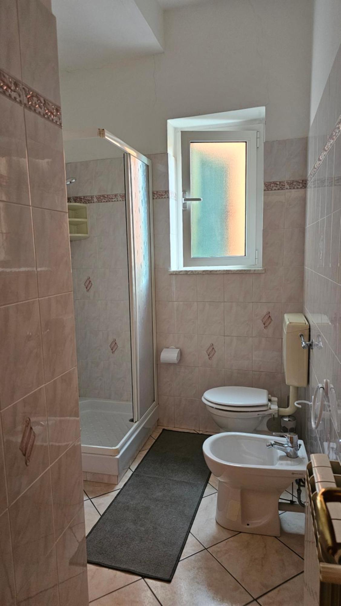 Casa Atena, Spaziosa, Romantica Con Idromassaggio Privato Varazze Exterior foto